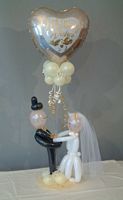 balloon happy couple